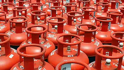 Did This Astrologer Predict India’s LPG Shortage? 5-Month-Old Post Resurfaces Amid Iran War